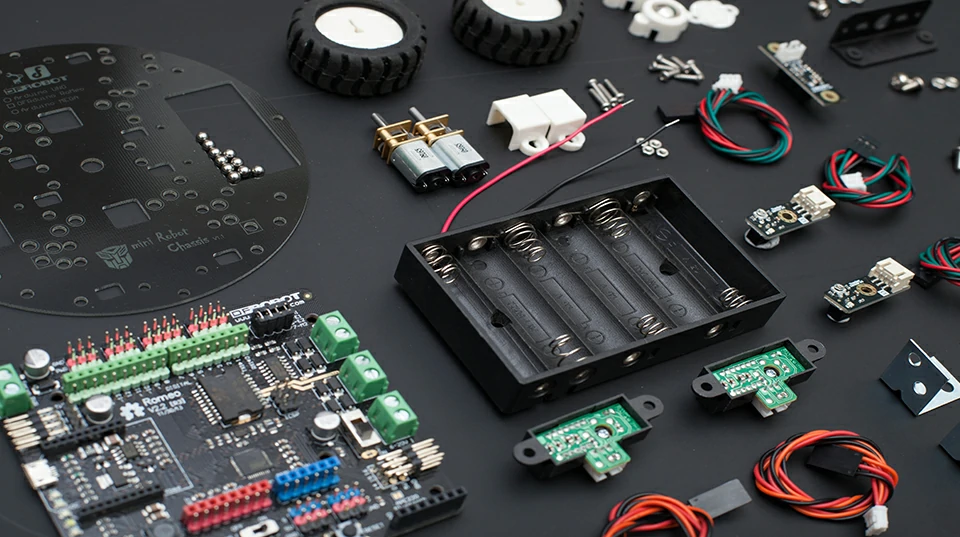 PCB component layout reflecting BOM engineering design and component placement optimization